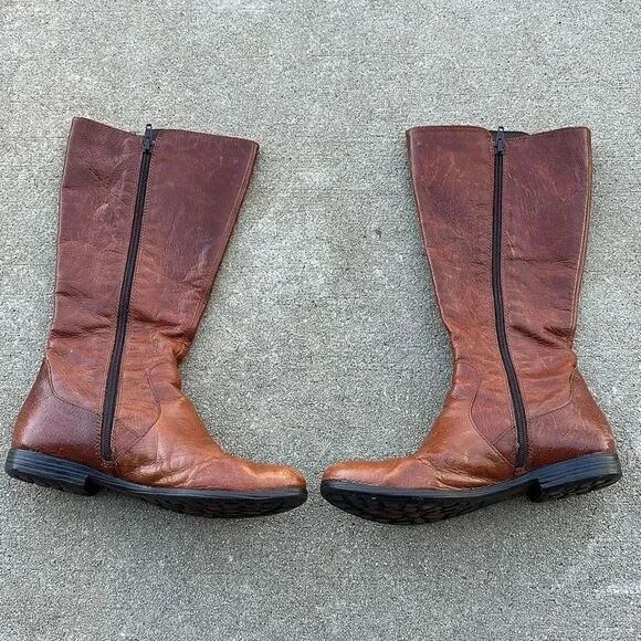Born Sage Riding Boots Brown Button Side Zipper - Picture 5 of 10